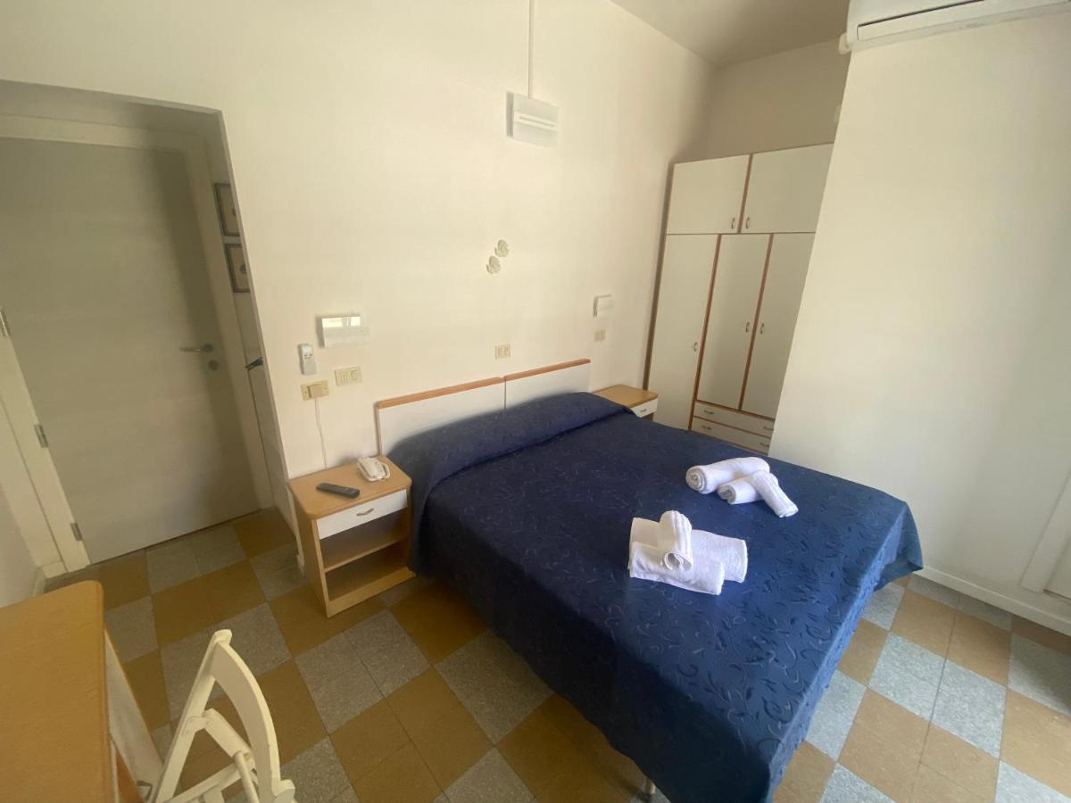 B&B Hotel Lucciola Каттоліка Екстер'єр фото