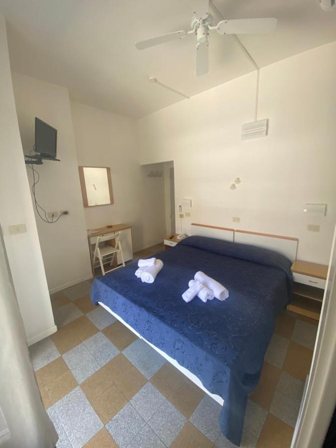 B&B Hotel Lucciola Каттоліка Екстер'єр фото