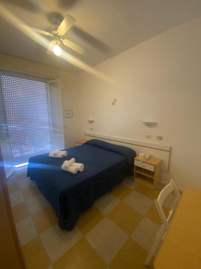B&B Hotel Lucciola Каттоліка Екстер'єр фото
