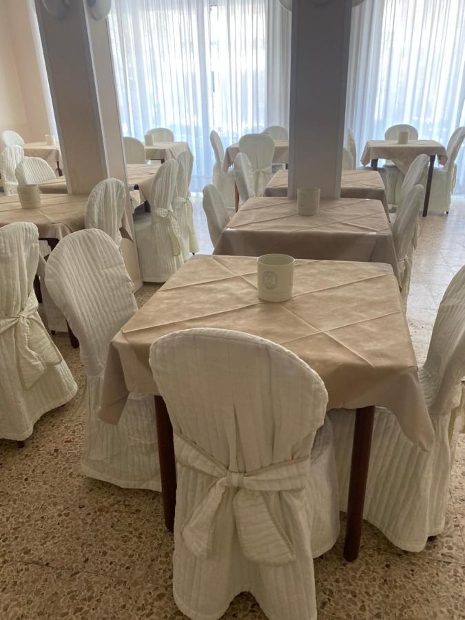 B&B Hotel Lucciola Каттоліка Екстер'єр фото