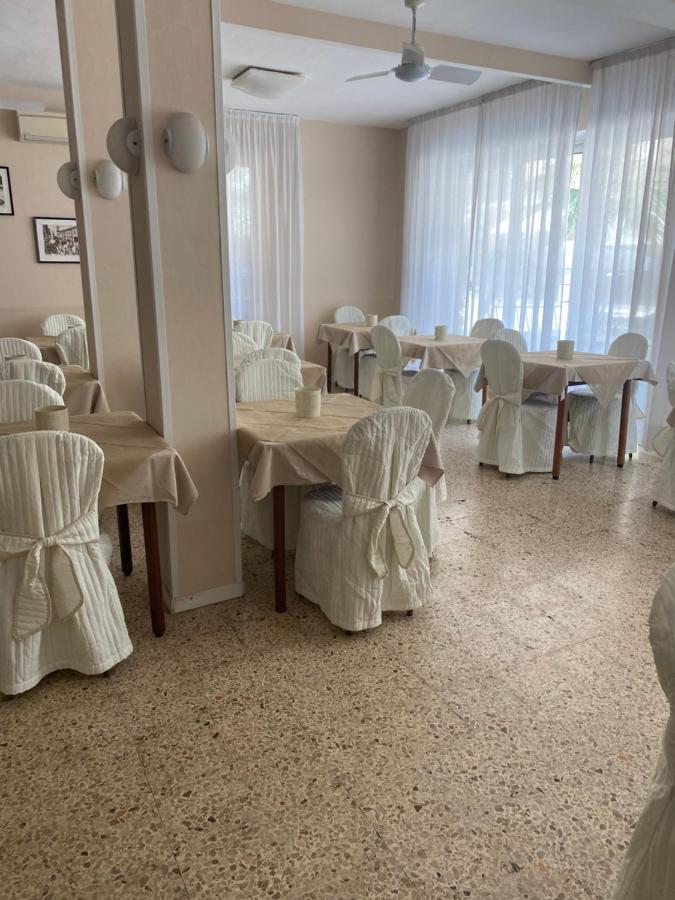 B&B Hotel Lucciola Каттоліка Екстер'єр фото