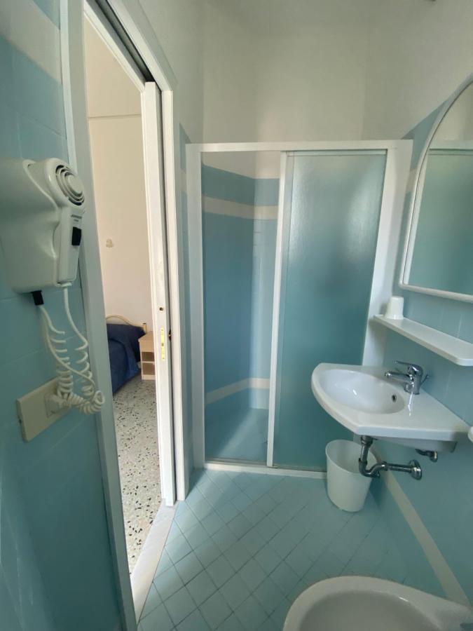 B&B Hotel Lucciola Каттоліка Екстер'єр фото